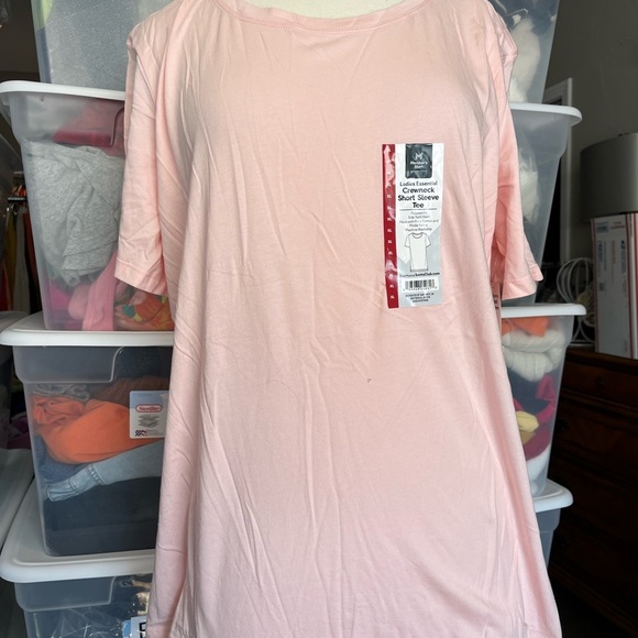 Pink Tshirt - Picture 5 of 8